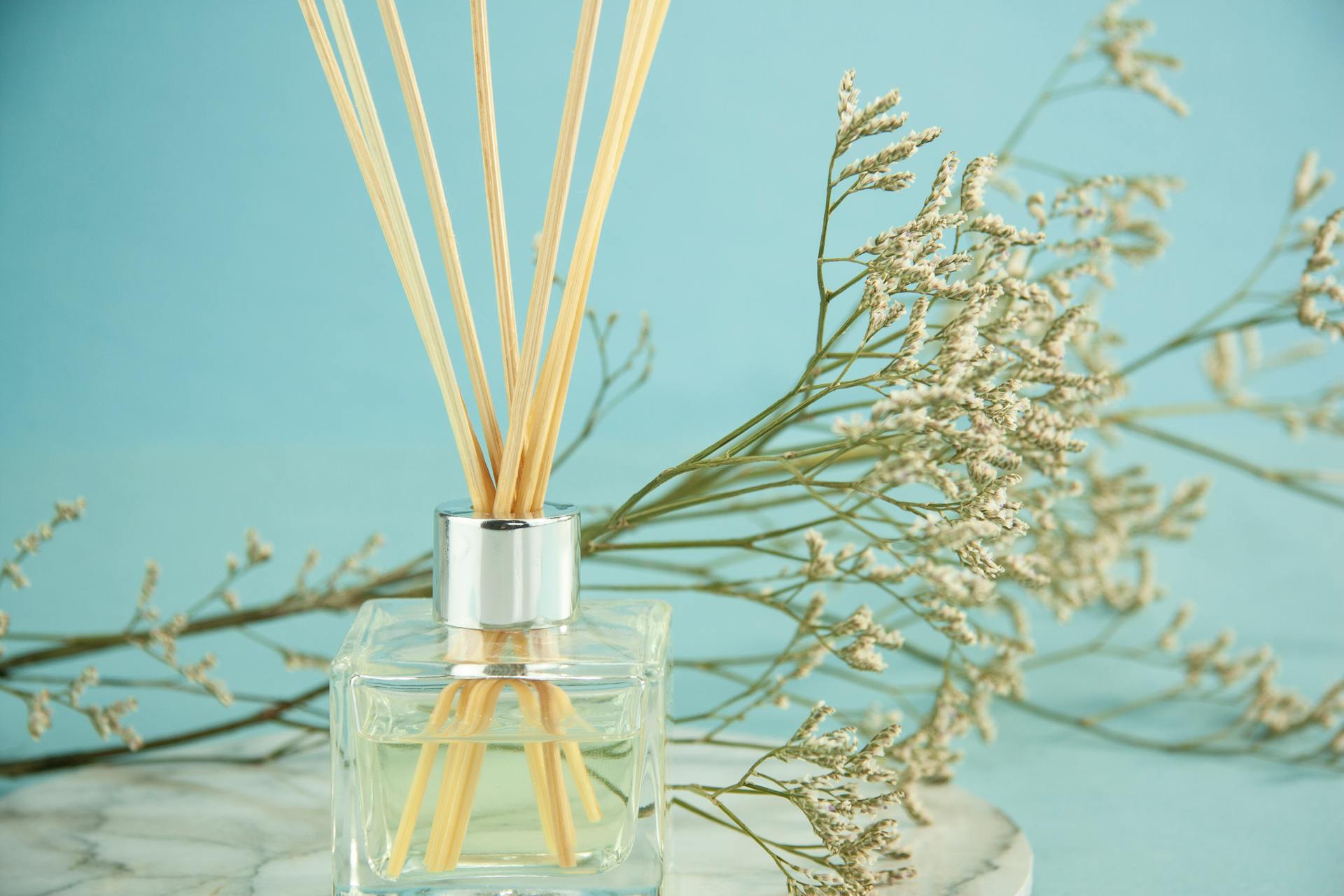 Scent and Serenity: Using Aromas to Support Emotional Wellness
